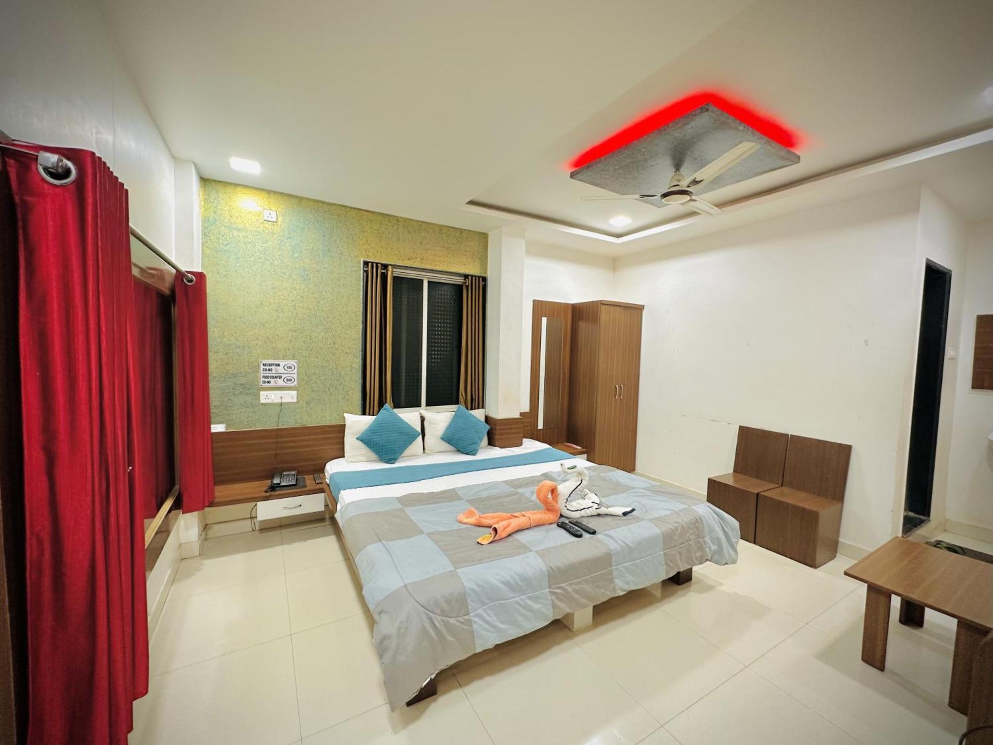Hotel Sawai Executive Jadhavwadi Exterior photo