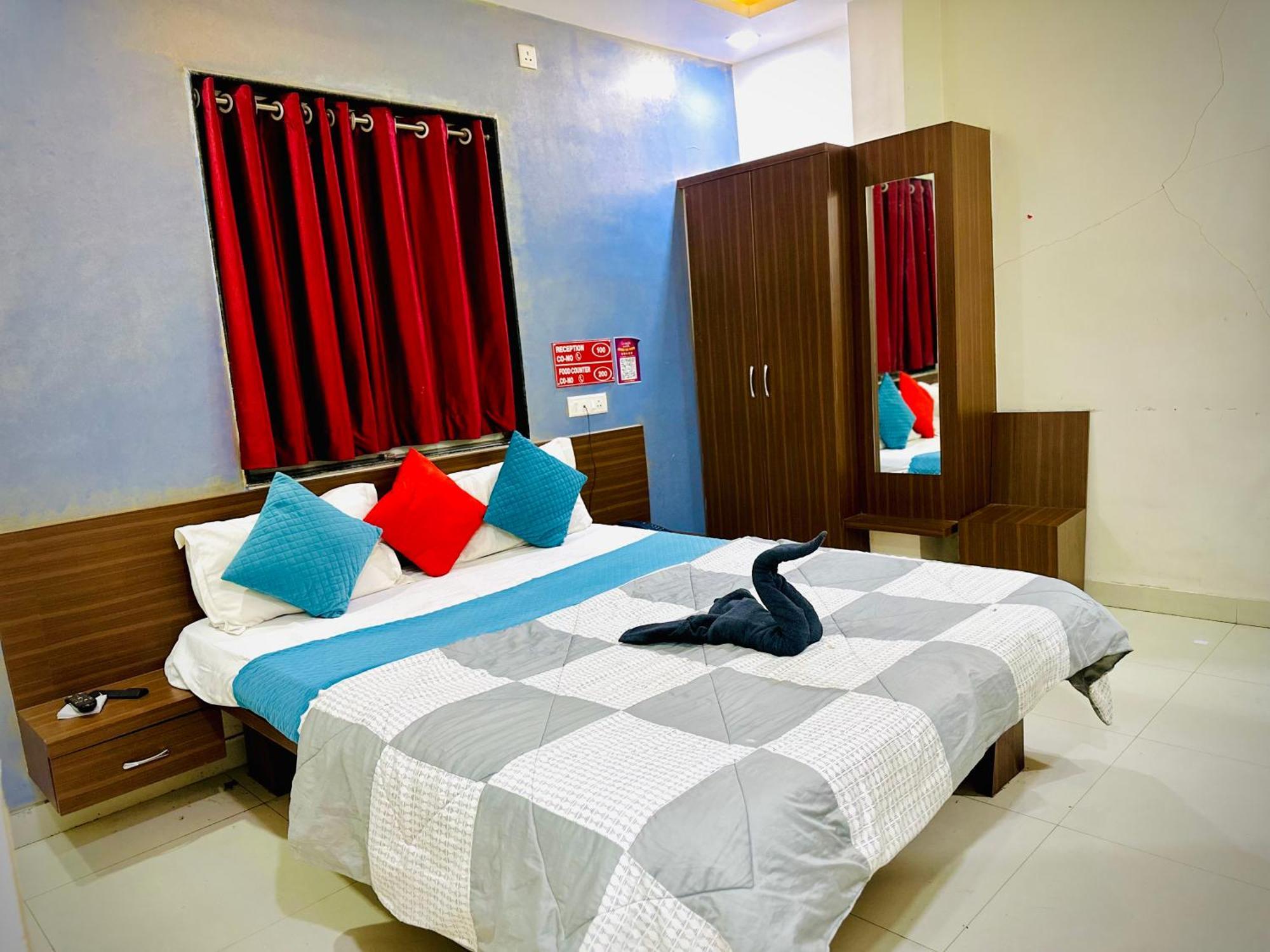 Hotel Sawai Executive Jadhavwadi Exterior photo