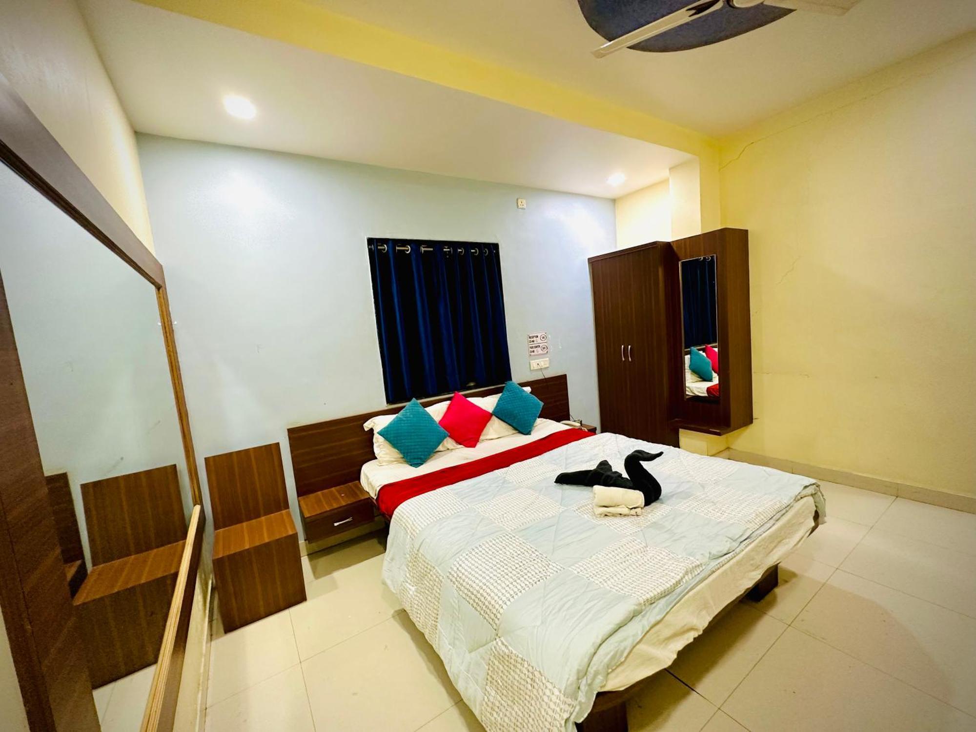 Hotel Sawai Executive Jadhavwadi Exterior photo