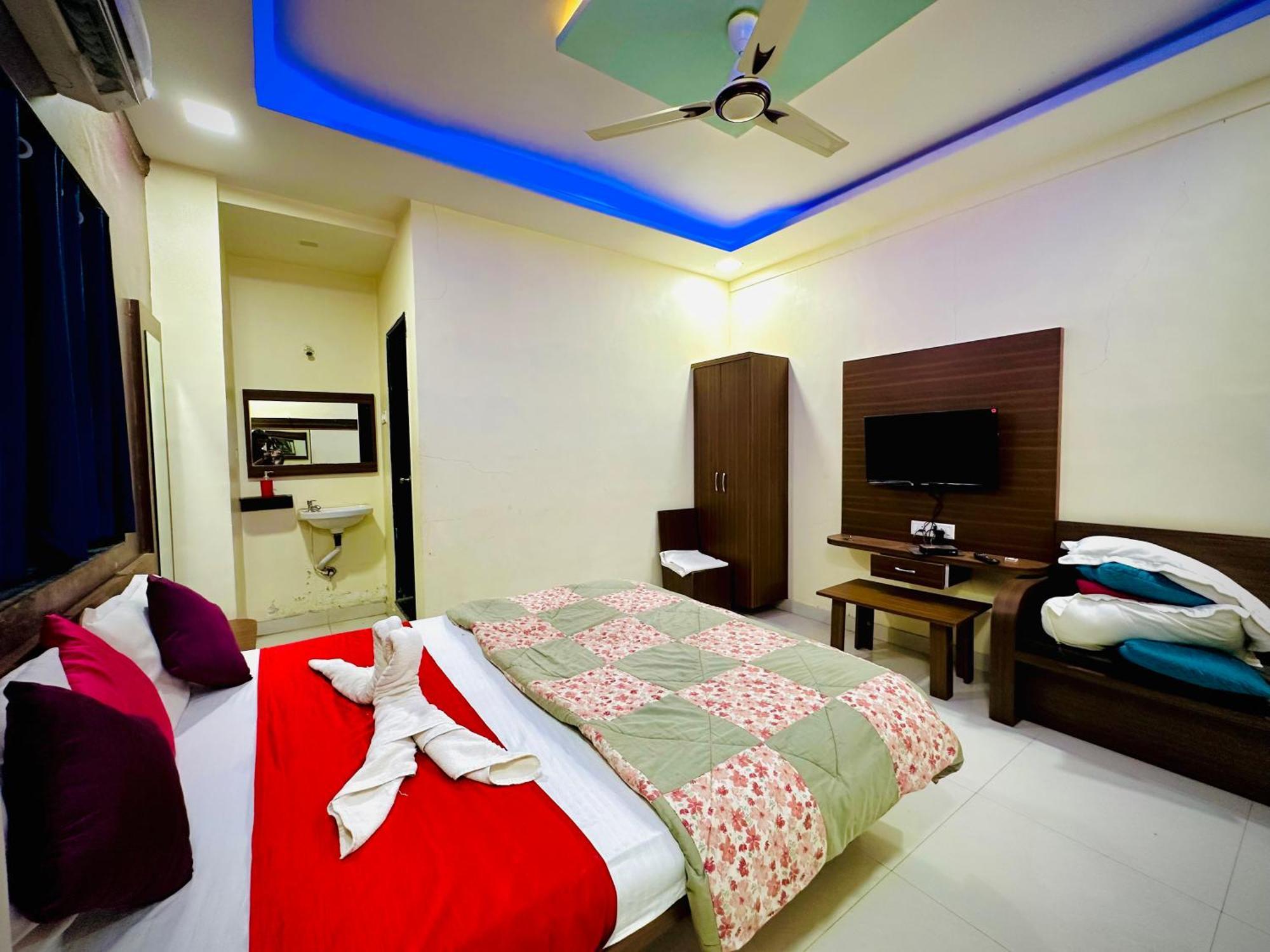 Hotel Sawai Executive Jadhavwadi Exterior photo