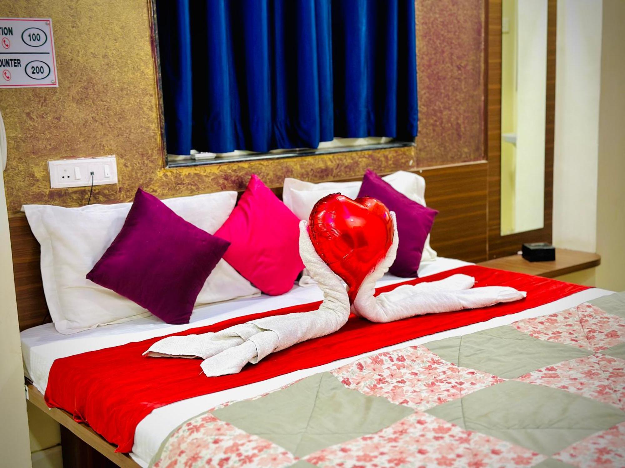 Hotel Sawai Executive Jadhavwadi Exterior photo