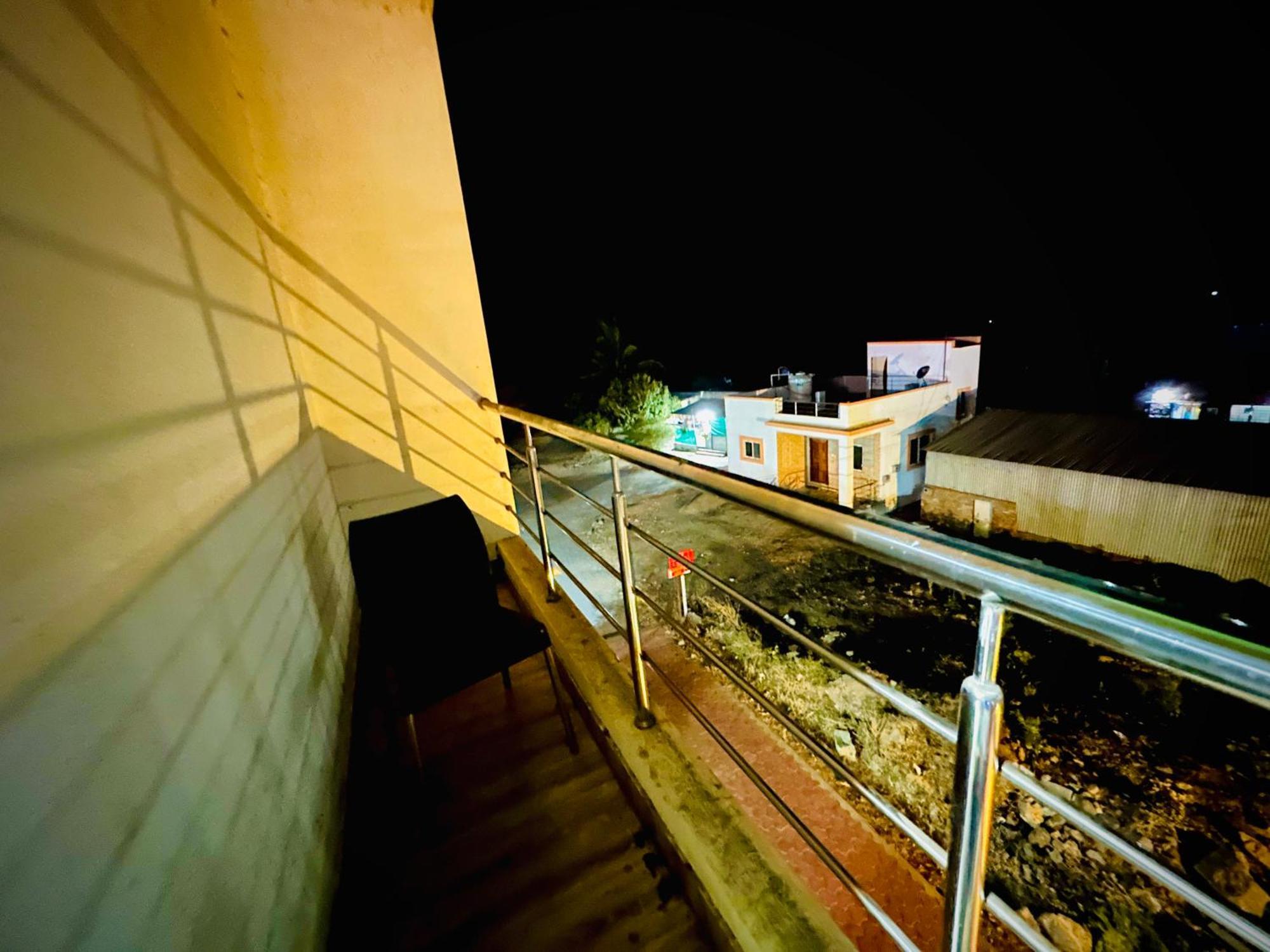 Hotel Sawai Executive Jadhavwadi Exterior photo