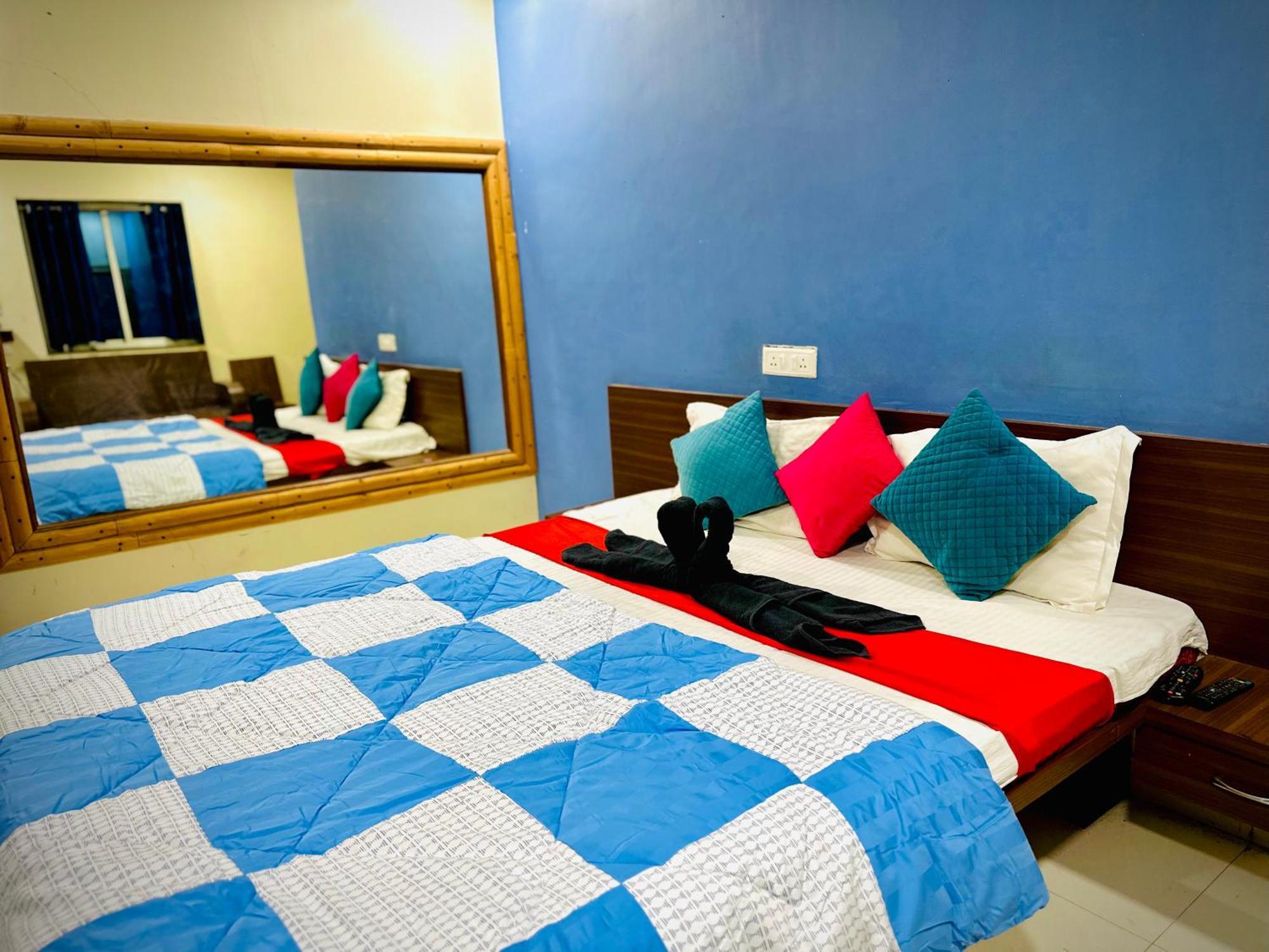 Hotel Sawai Executive Jadhavwadi Exterior photo