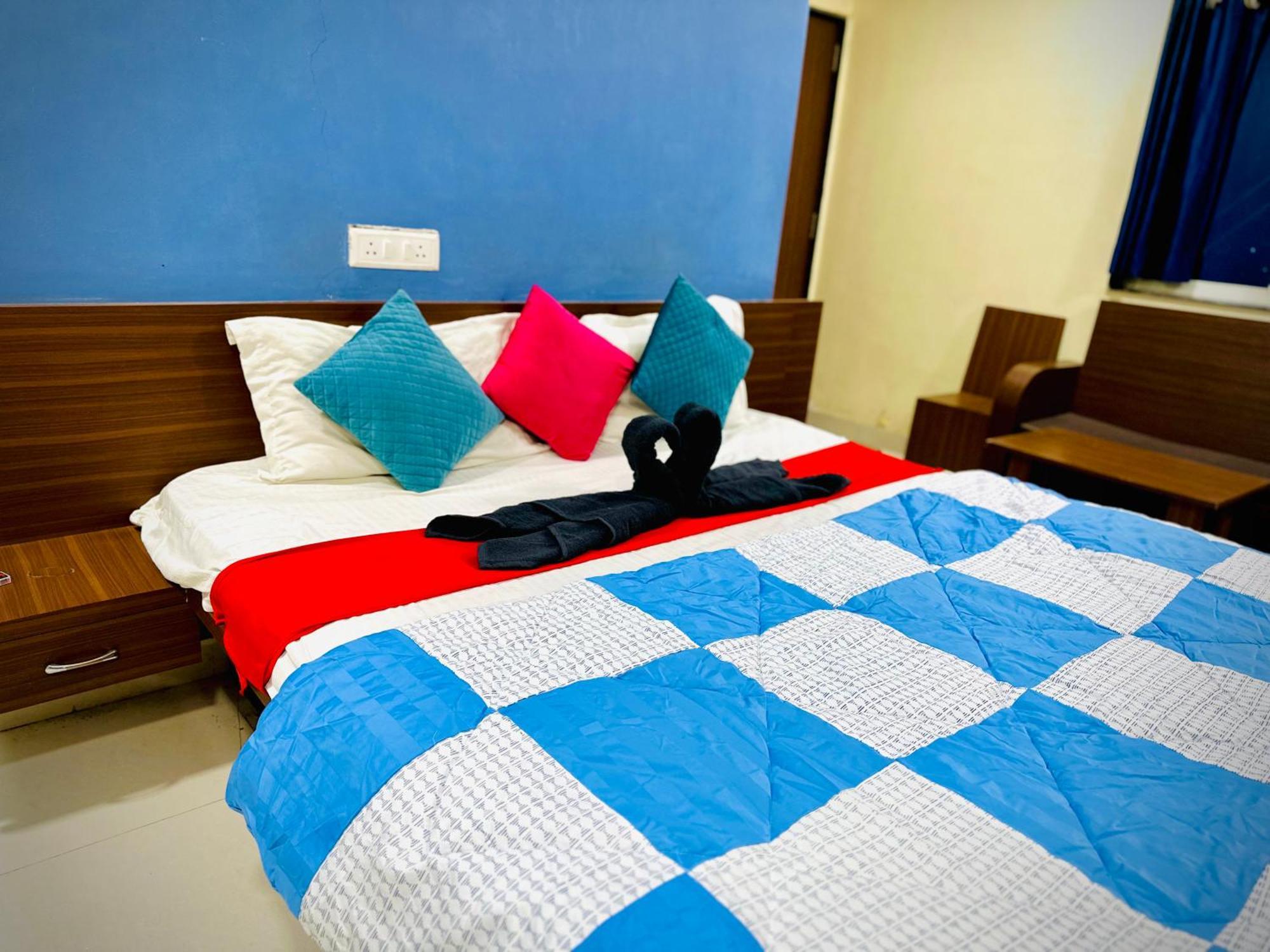 Hotel Sawai Executive Jadhavwadi Exterior photo