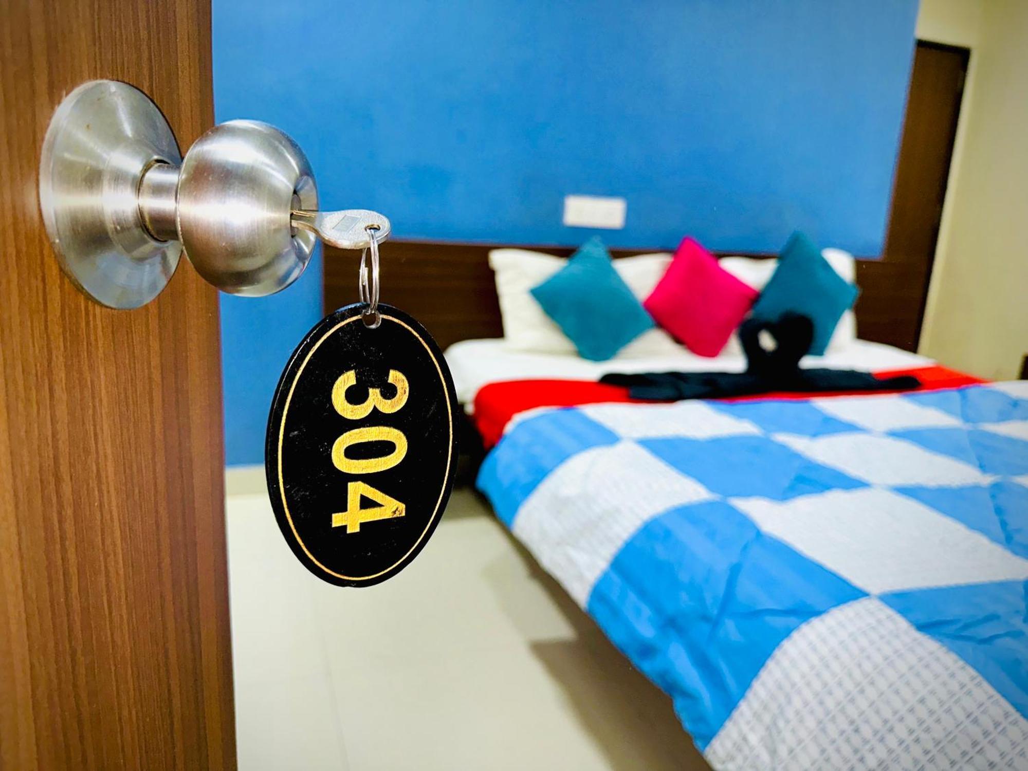 Hotel Sawai Executive Jadhavwadi Exterior photo