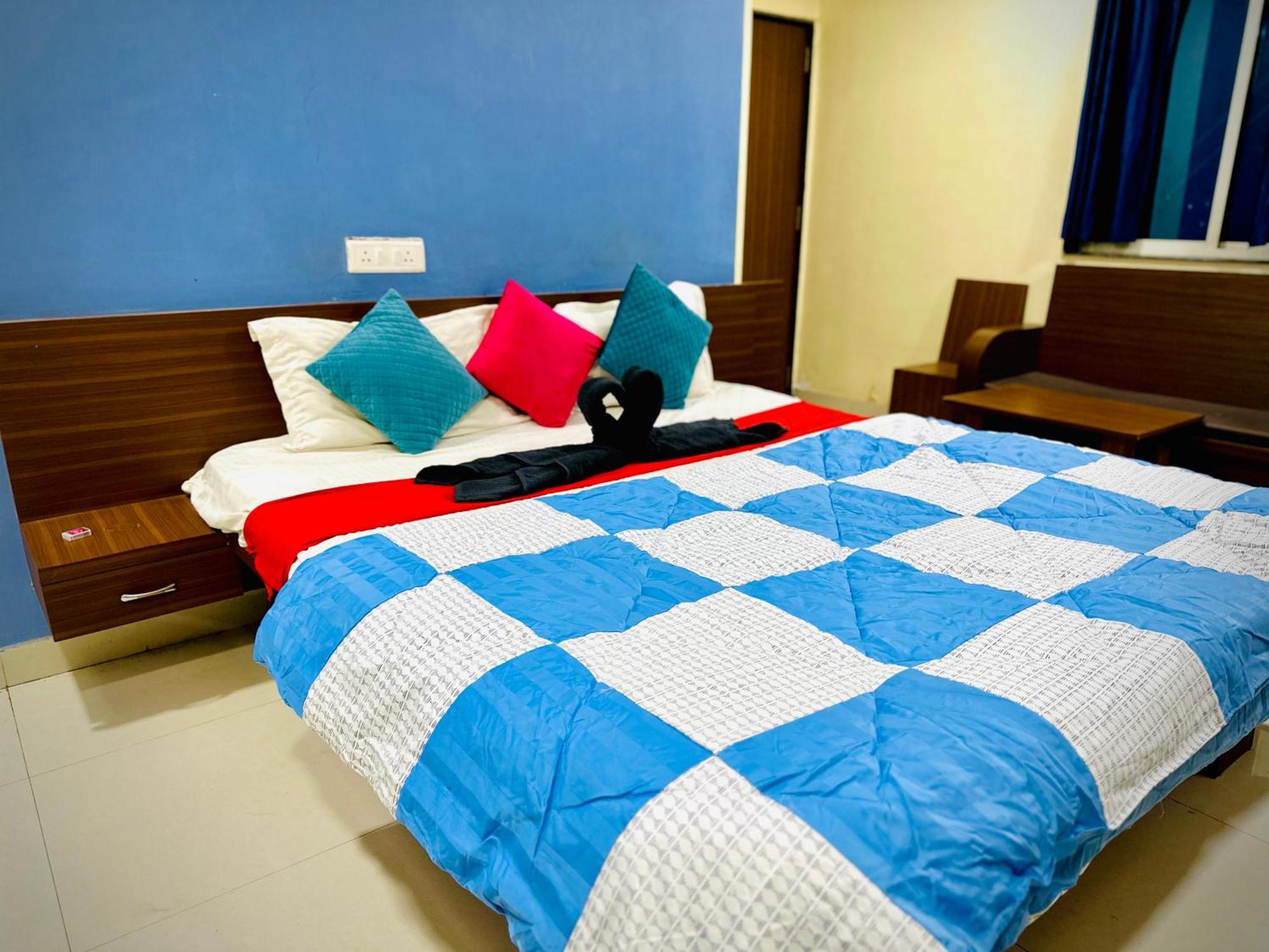 Hotel Sawai Executive Jadhavwadi Exterior photo